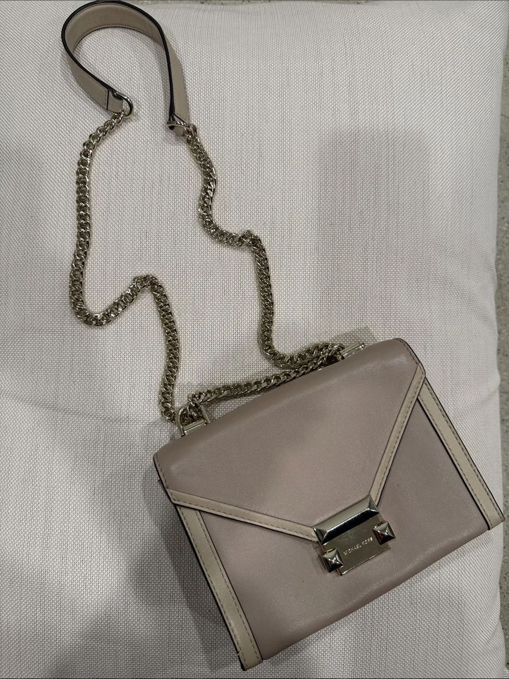 Michael Kors Beige Leather Chain Shoulder Bag